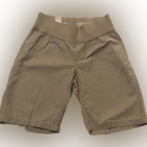🤰🏼Gap Maternity Summer Khaki Shorts